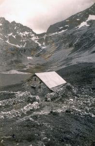 … refuge …
